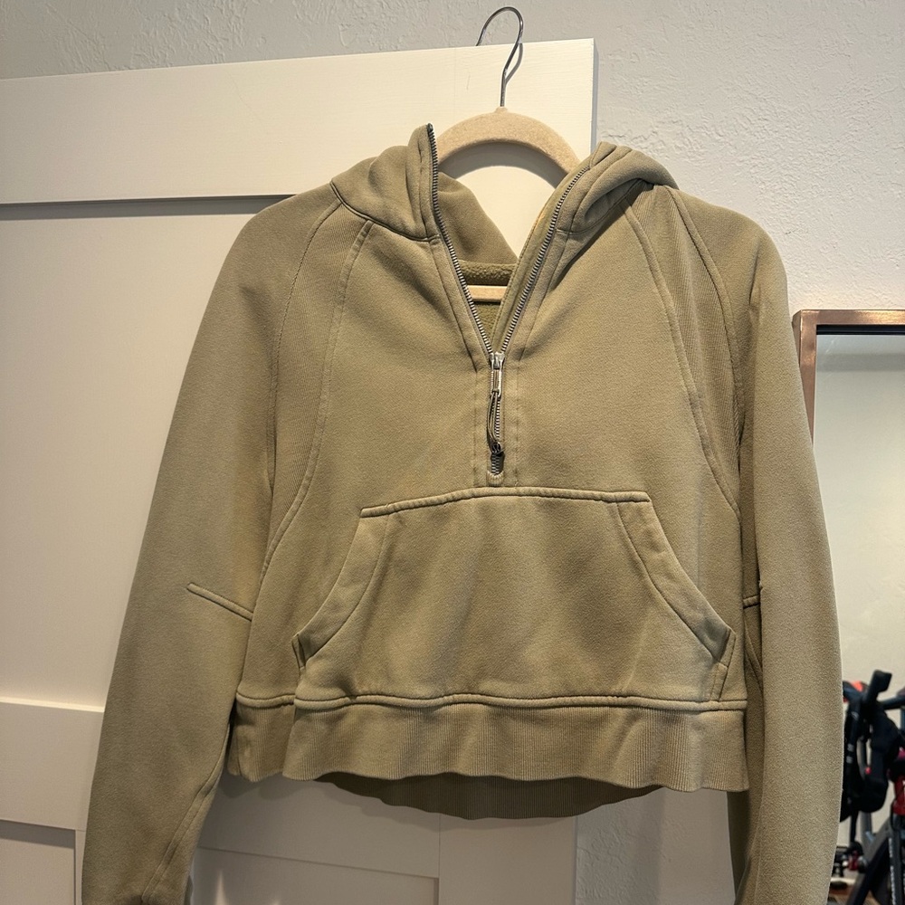 Lululemon scuba oversized cropped hoodie
